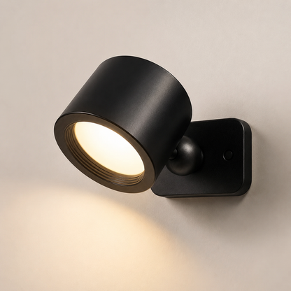 Kenna magnetic wall light in black