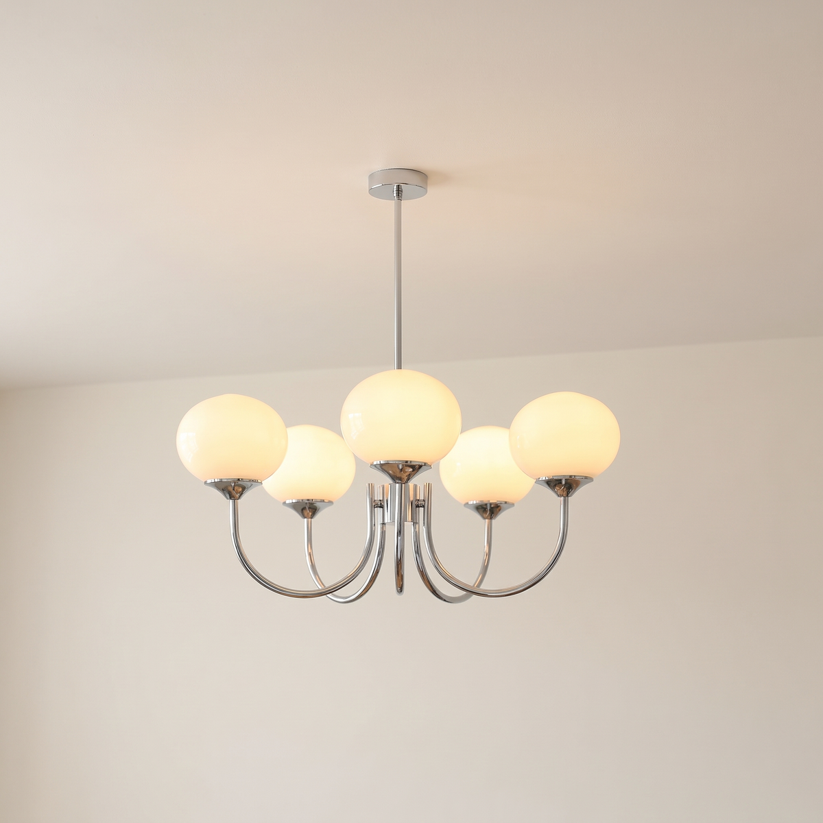 Margaux 5-light chandelier, chrome and cream