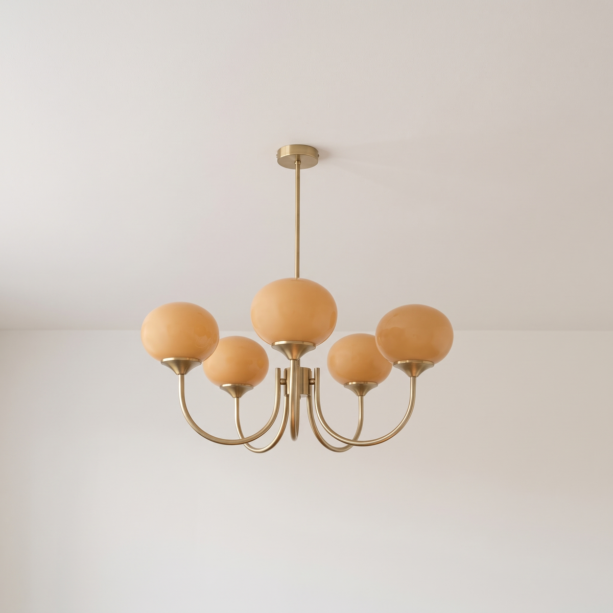 Margaux 5-light chandelier, brass and orange